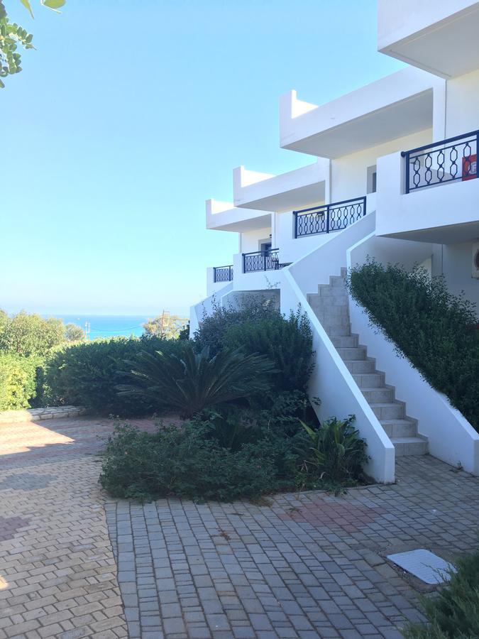 Sunshine Seaside Wing Hotel 4*